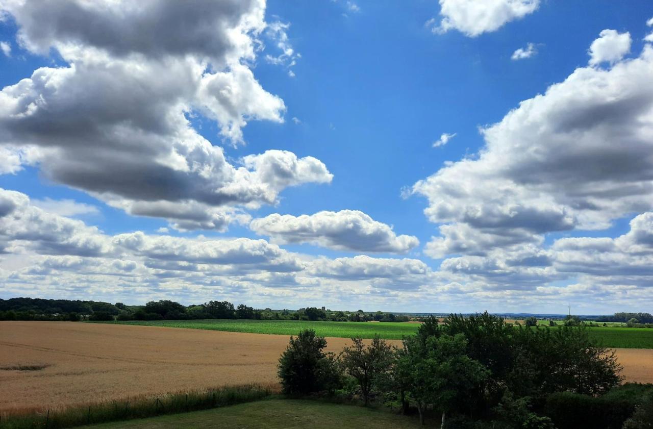 Vierseitenhof Hasenfelde - Ferienwohnung Feldblick Steinhofel Esterno foto