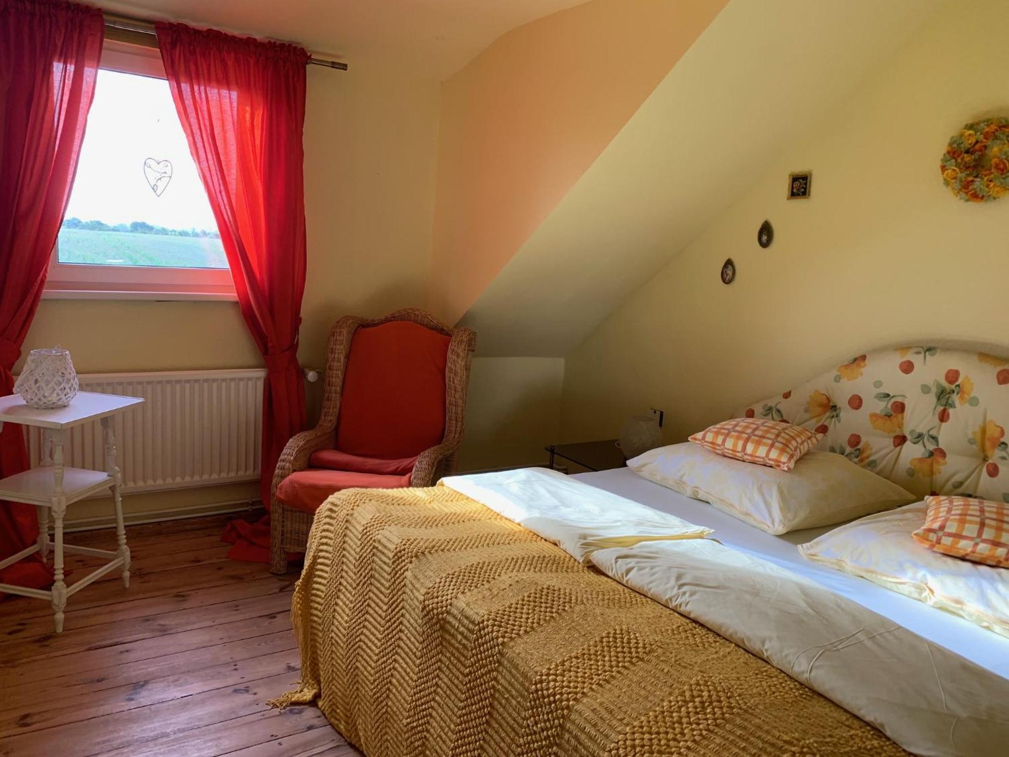 Vierseitenhof Hasenfelde - Ferienwohnung Feldblick Steinhofel Esterno foto